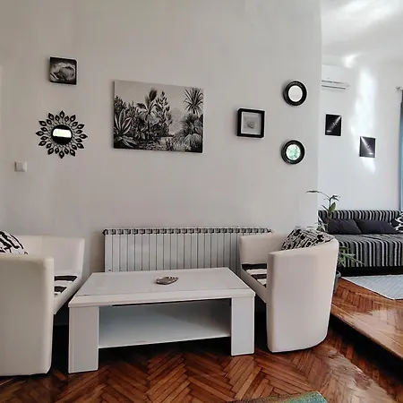 Apartment Domus Marini *