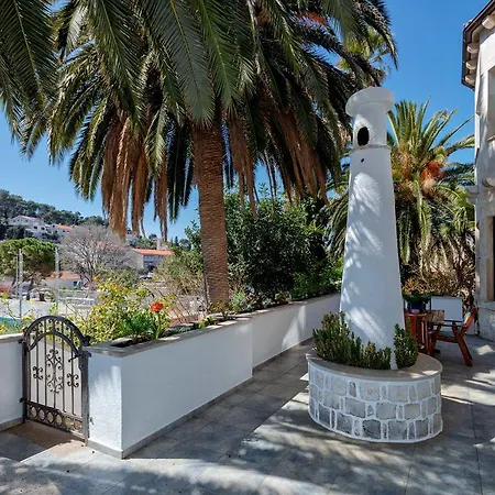 Apartment Domus Marini Hvar Town